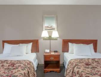 Days Inn Hotel & Conference Center - Meadville Room photo